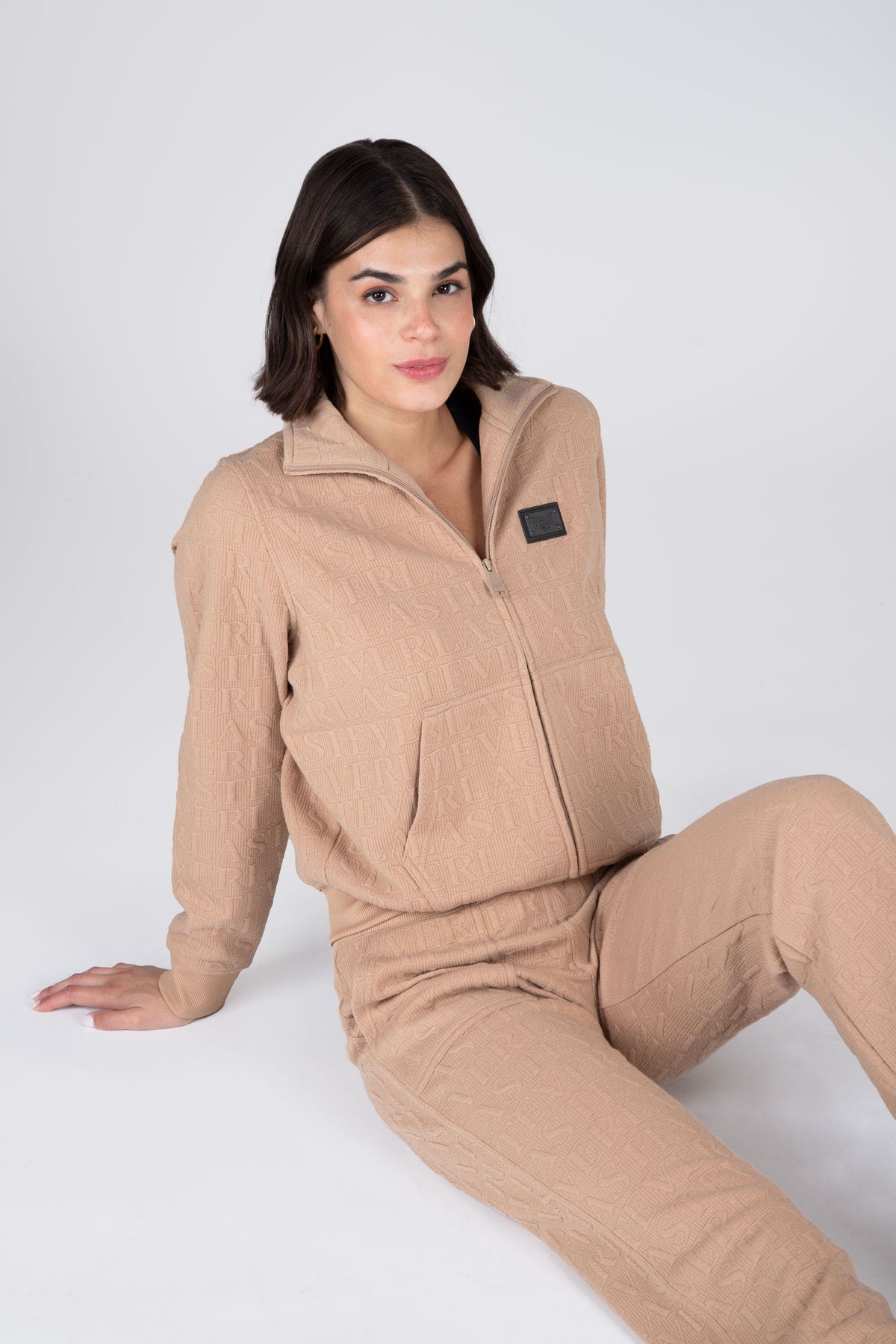 Chaqueta Divine Beige Everlast