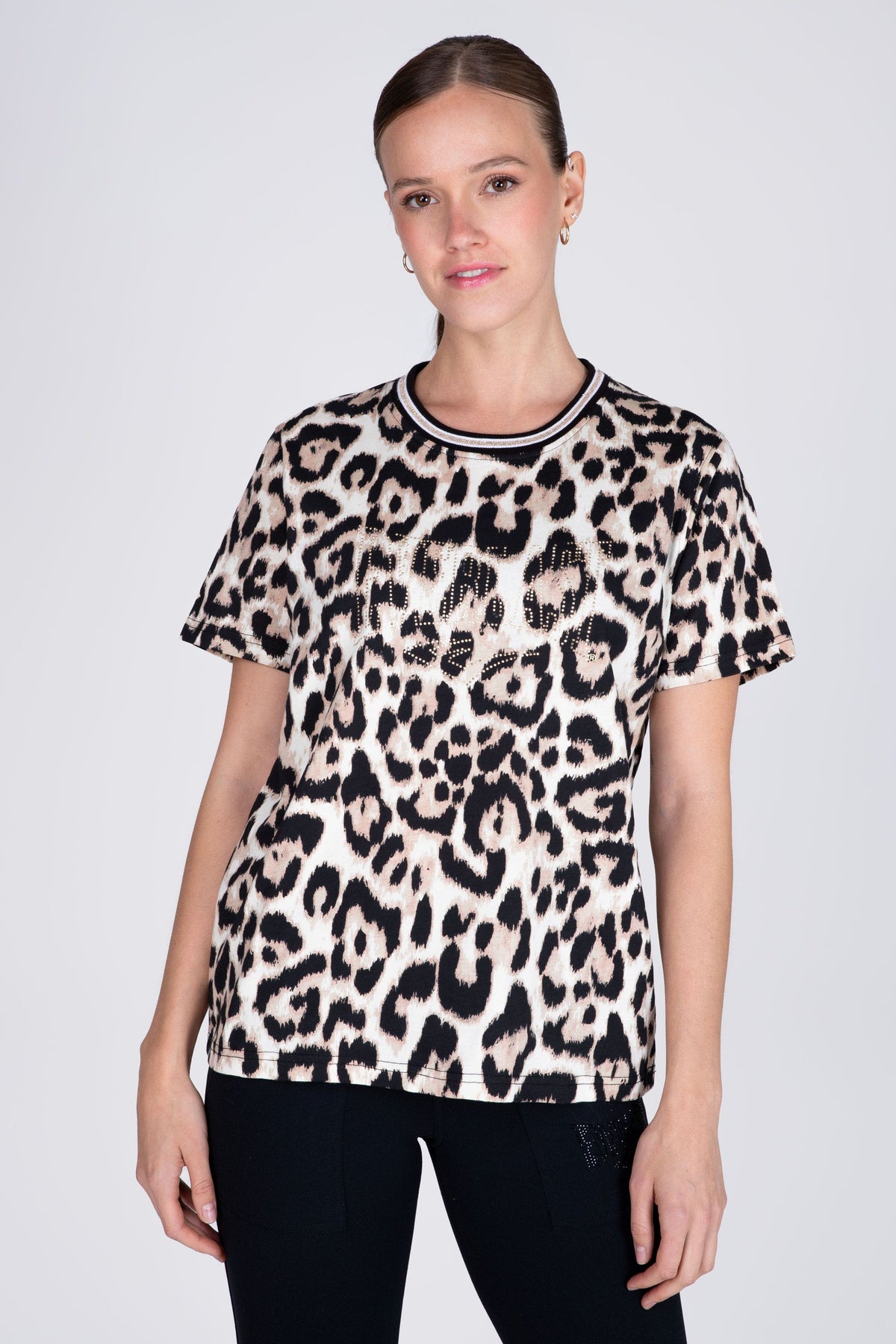 Polera M/C Leopard Beige Everlast