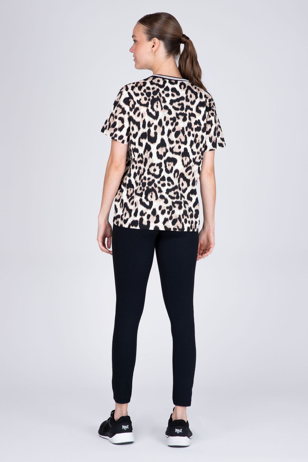 Polera M/C Leopard Beige Everlast