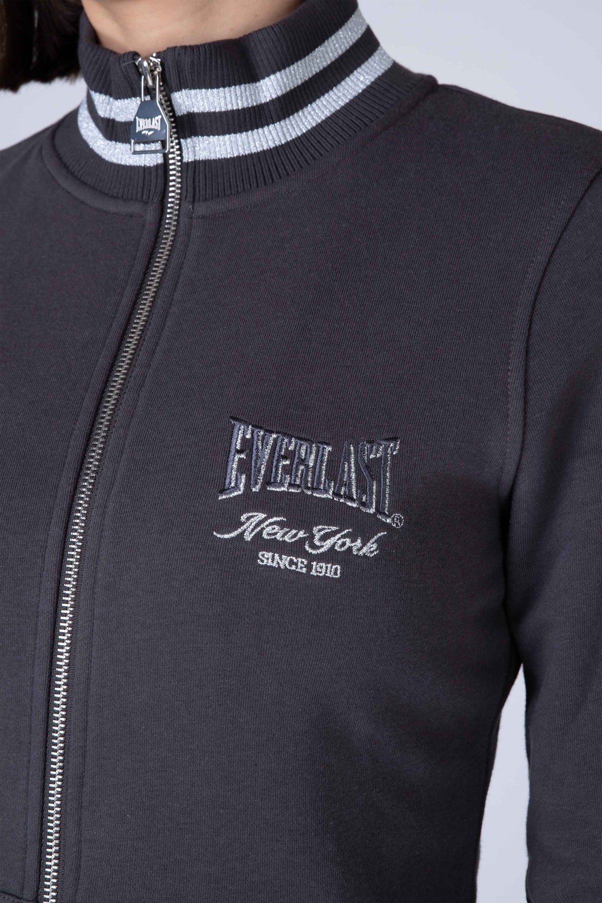 Chaqueta Institute Gris Everlast