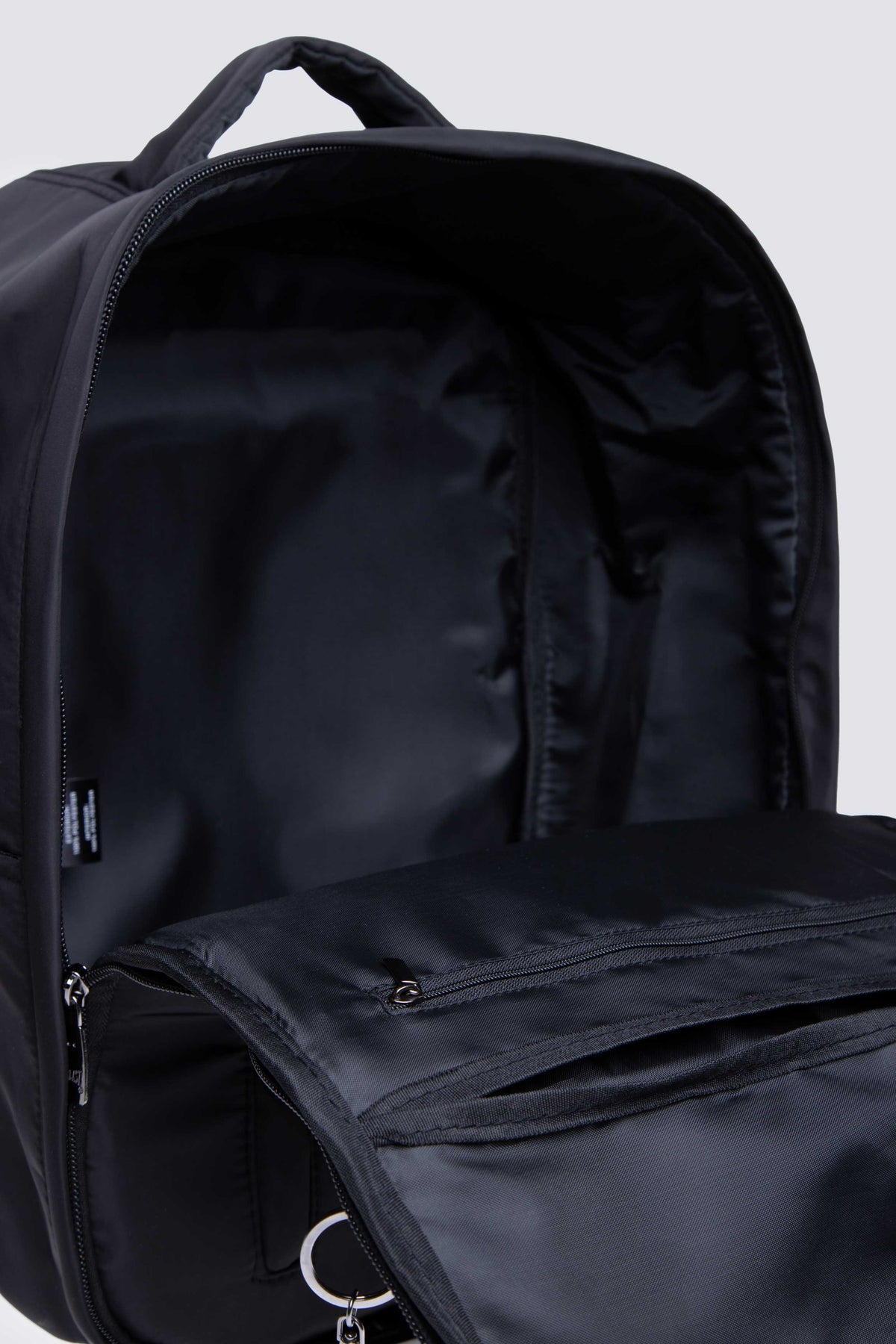 Mochila Travel Authentic Negro Everlast
