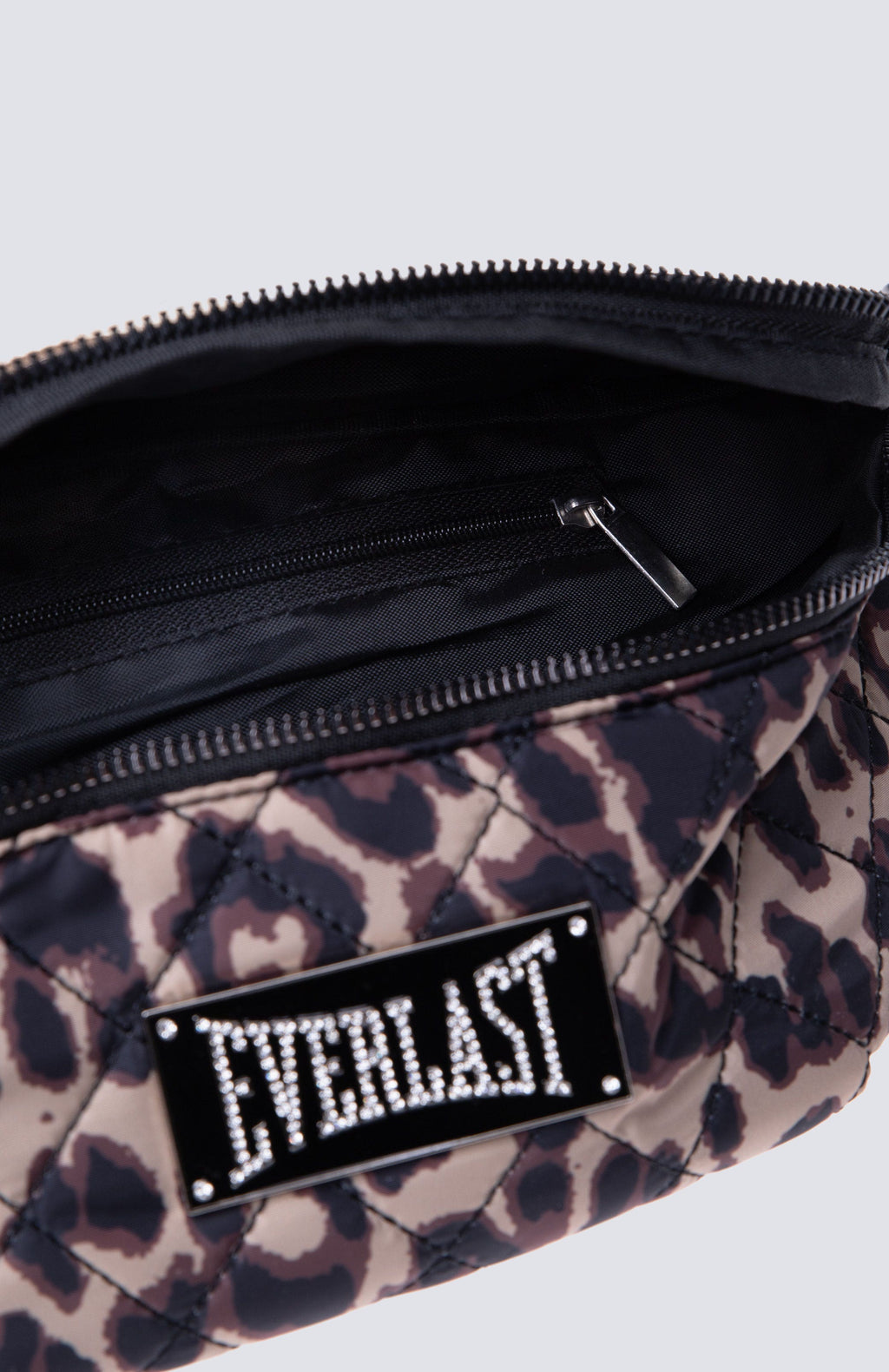 Banano Quilted Cosmic Beige Everlast