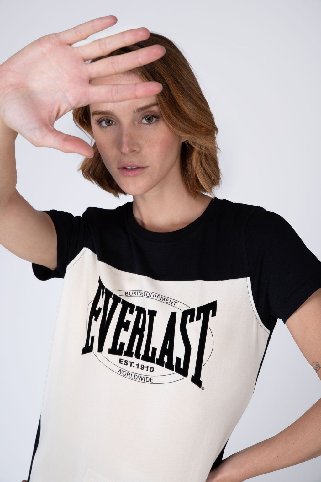 Polera Manga Corta Cut Beige Everlast