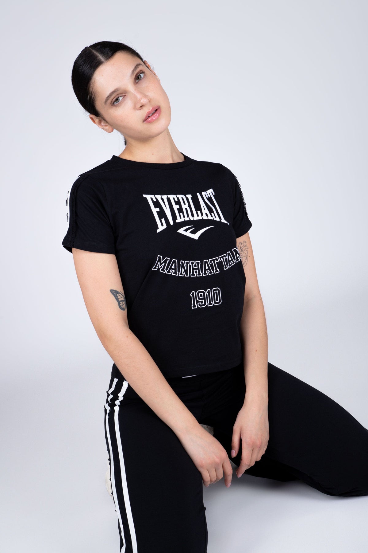 Polera Manga Corta Lace Negro Everlast