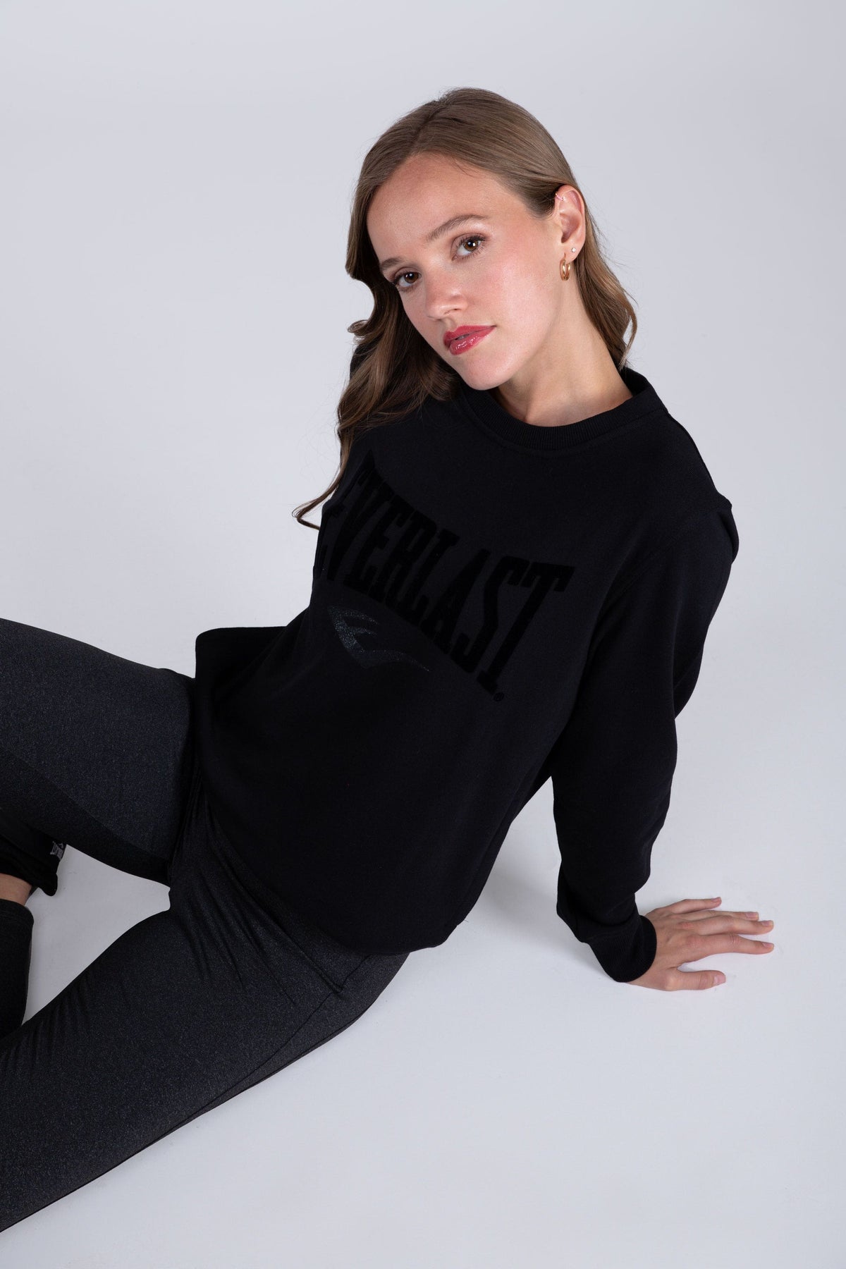 Poleron Crew Neck Basic Heart Negro Everlast