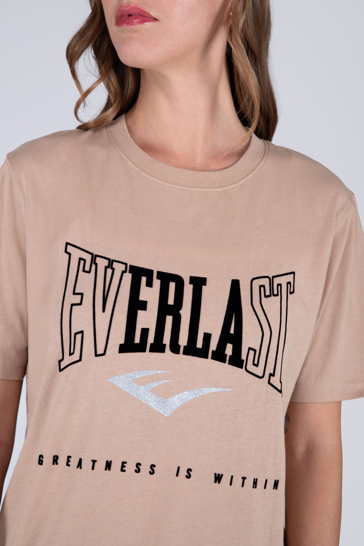 Polera Manga Corta Basic Heart Beige Everlast