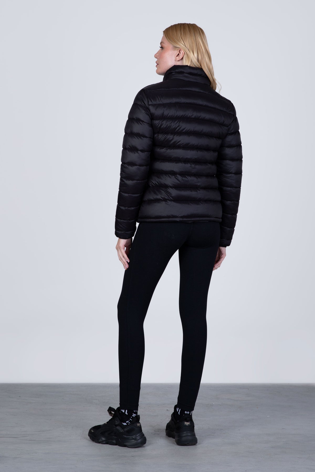 Parka Puff Negro Everlast