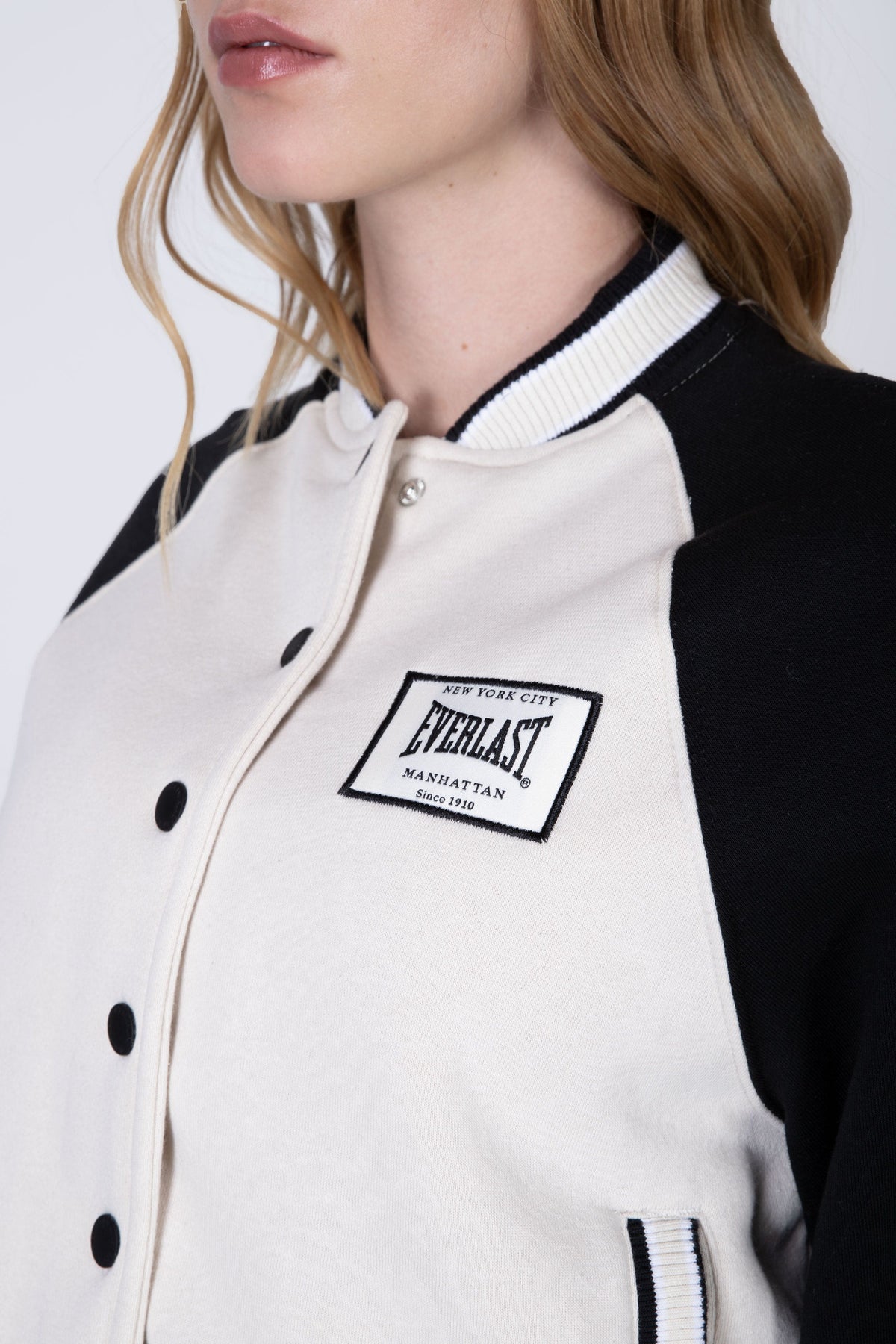 Chaqueta Sara Beige Everlast