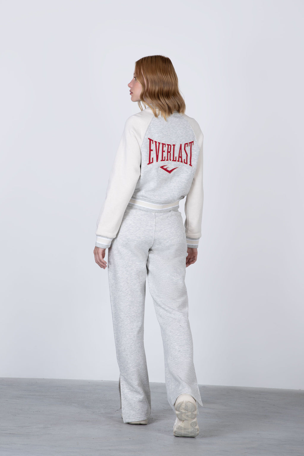 Chaqueta Sara Gris Everlast