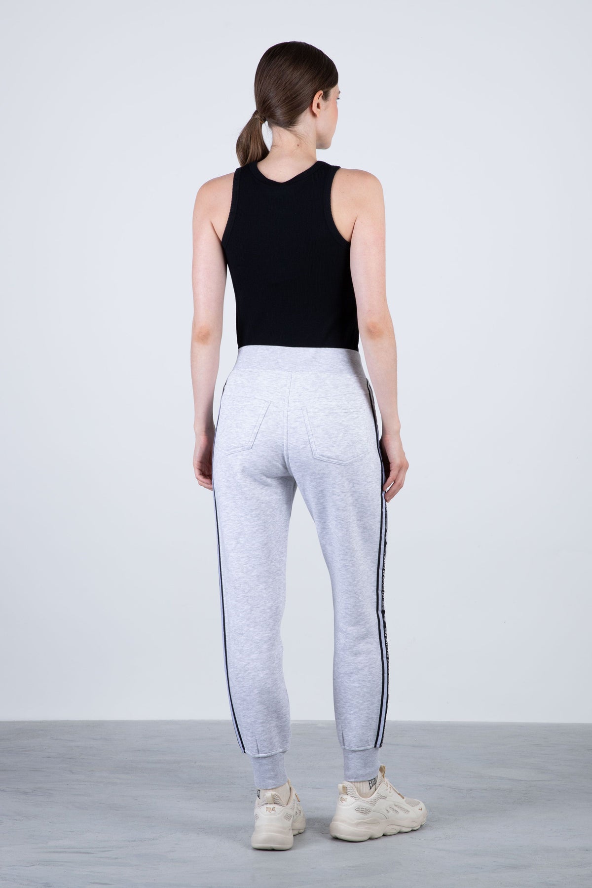 Jogger Bruselas 2.0 Gris Claro Everlast