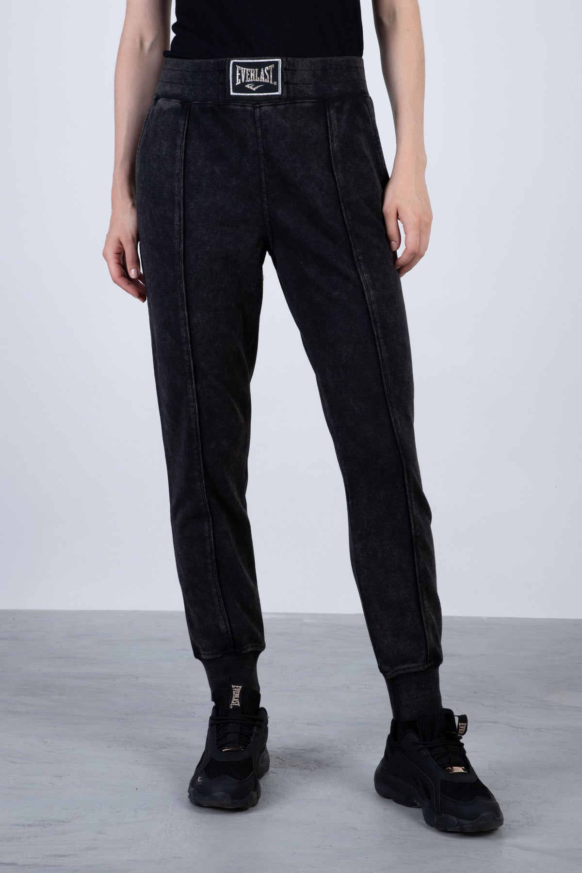 Jogger Magnolia Gris Oscuro Everlast