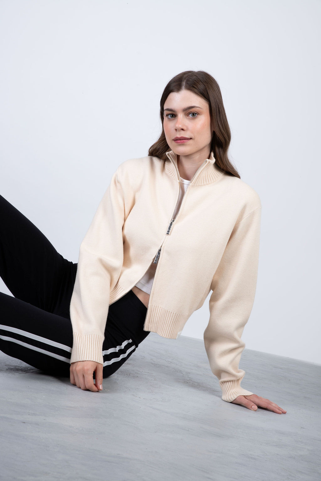 Sweater Cardigan Piscis Beige Everlast