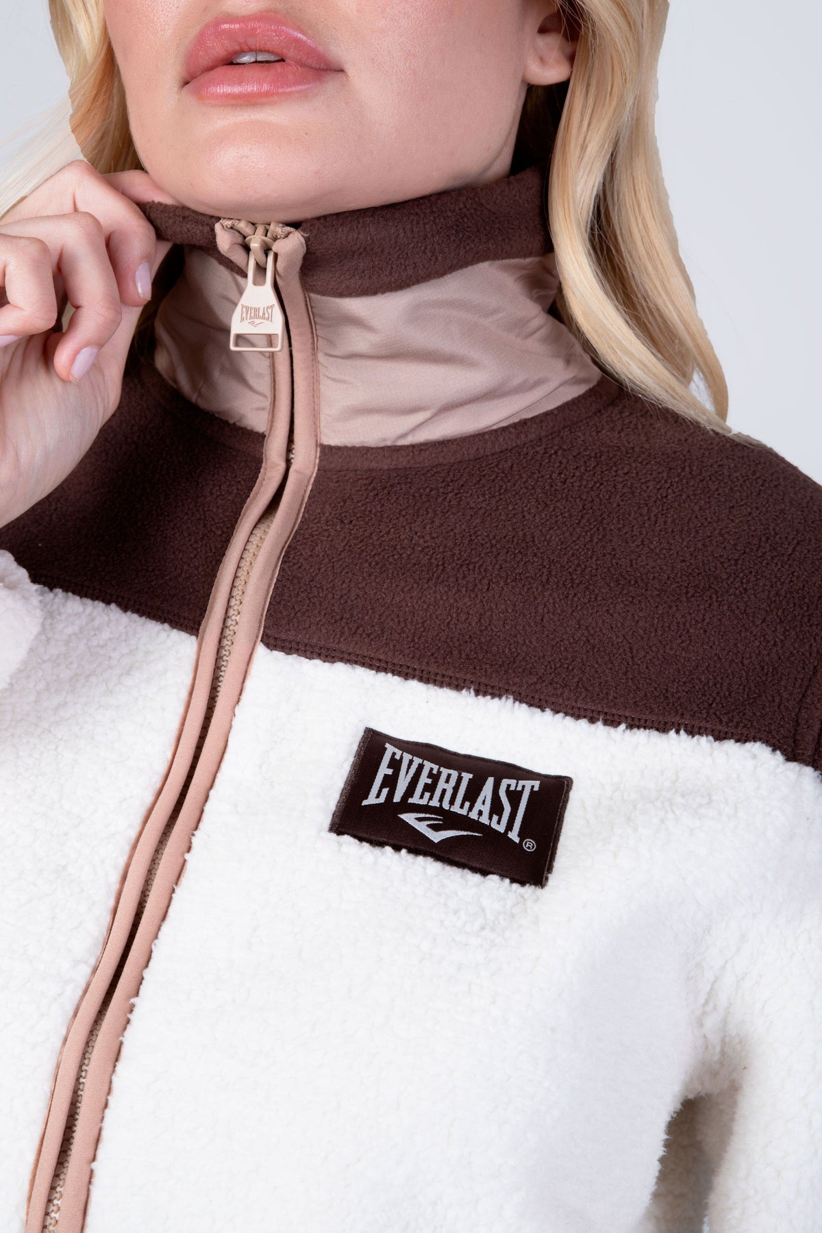 Chaqueta Polar Tilo Café Everlast
