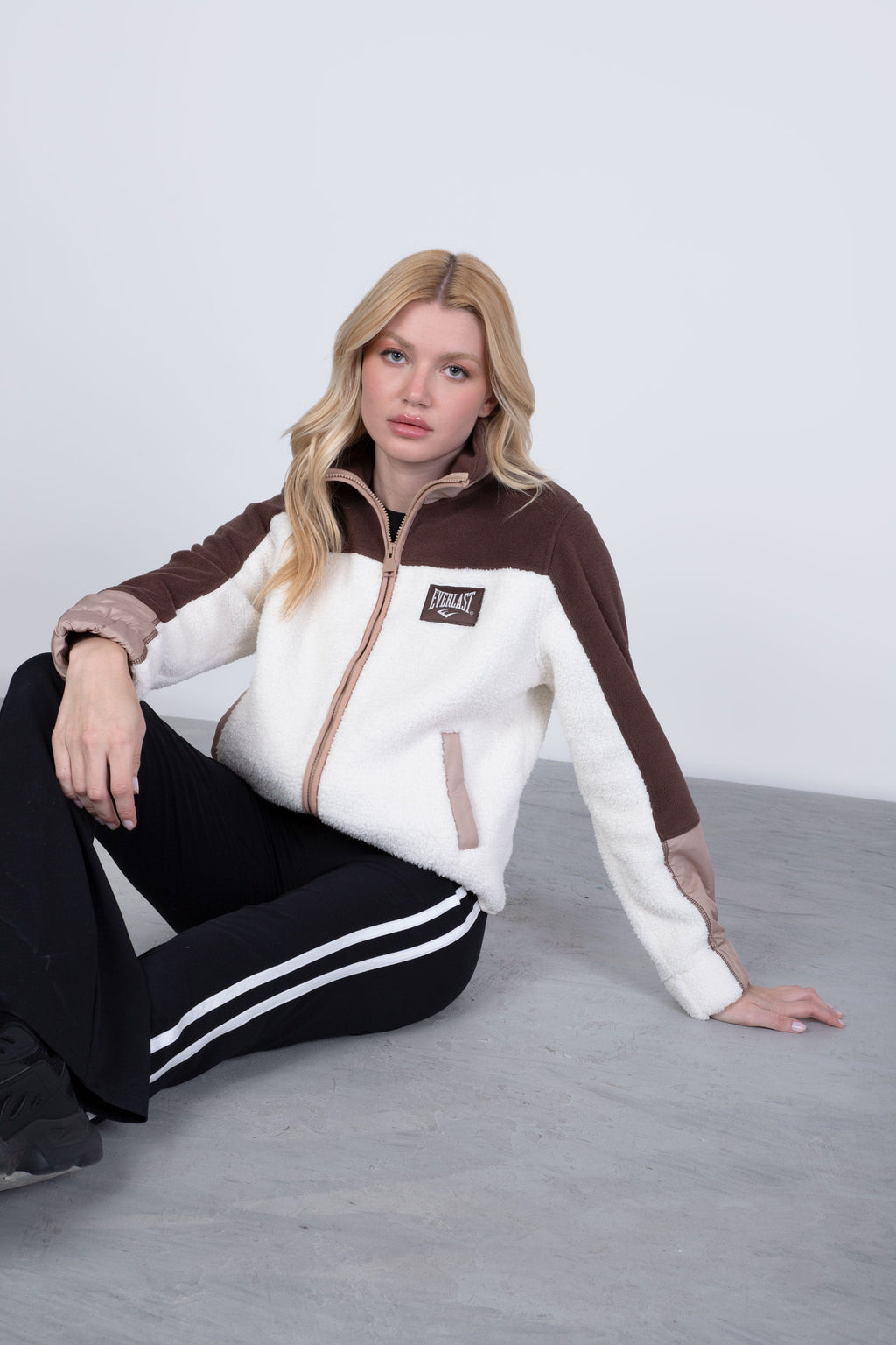 Chaqueta Polar Tilo Café Everlast