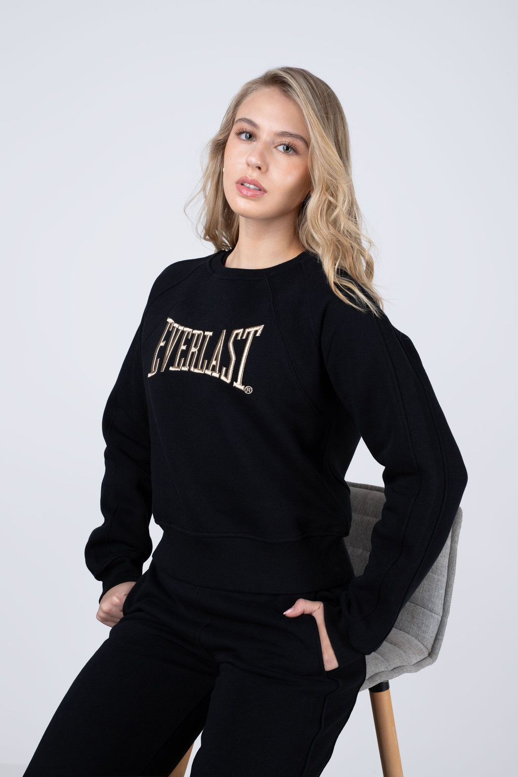Poleron Crew Neck Arrow Negro Everlast