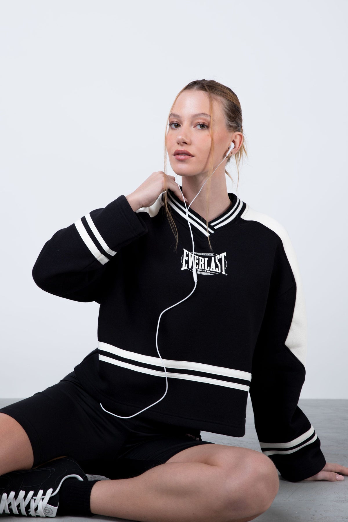 Poleron Crew Neck Peace Negro Everlast