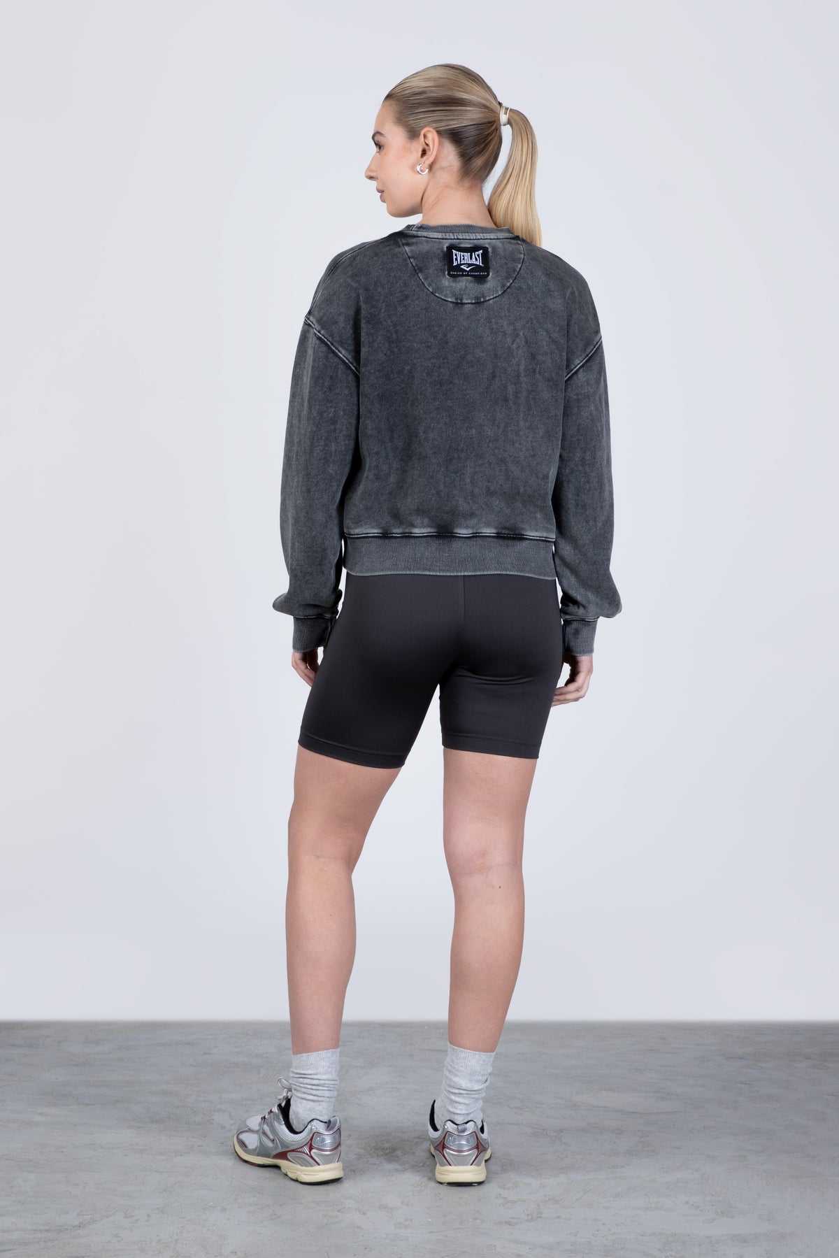 Poleron Cuello Redondo Circle Gris