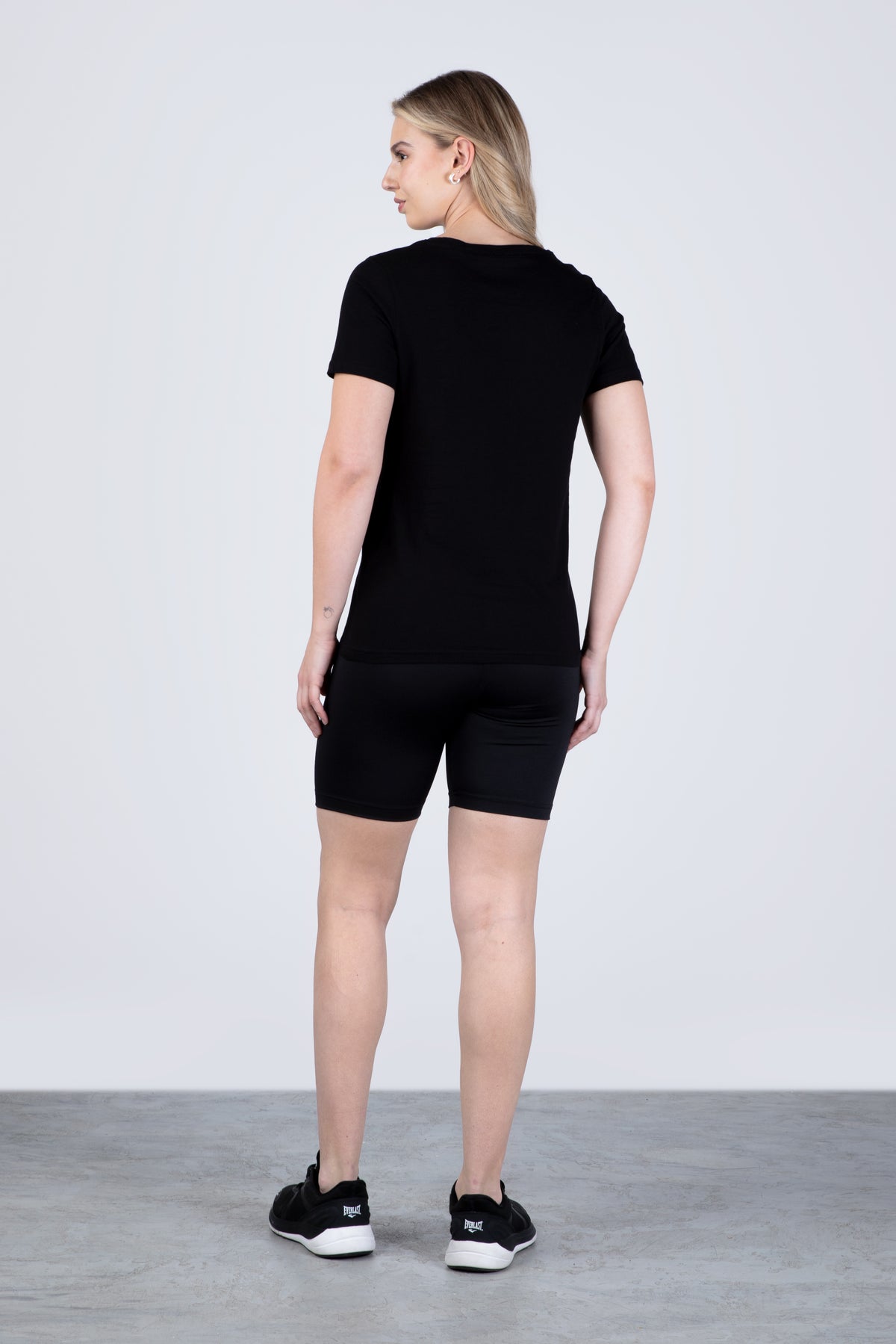 Polera Manga Corta Oporto Negro