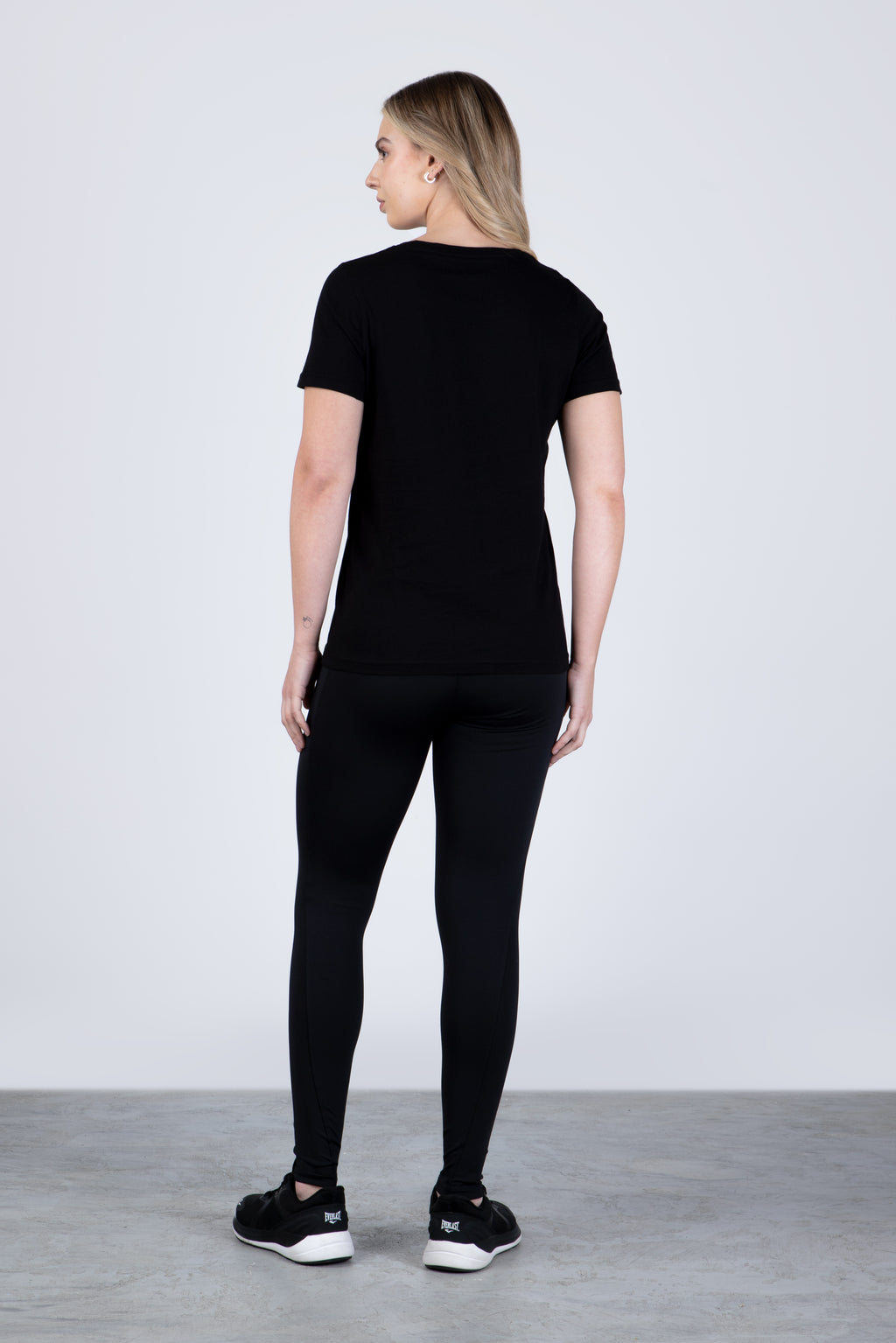 Polera Manga Corta Oasis Negro