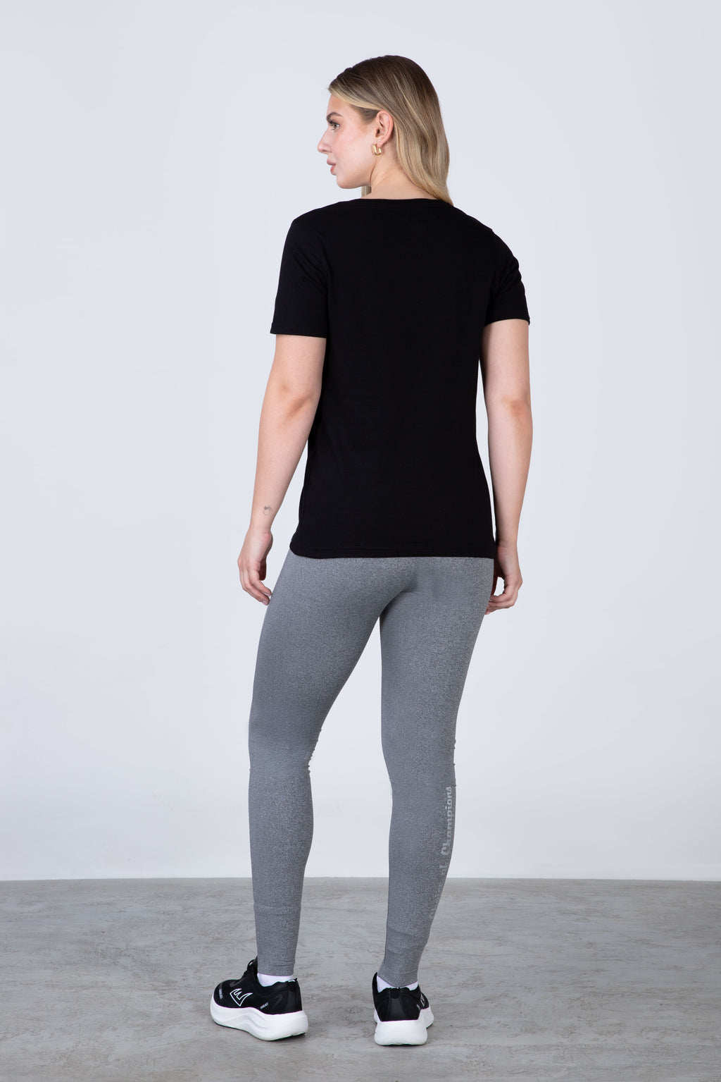 Polera Manga Corta Vancouver Negro