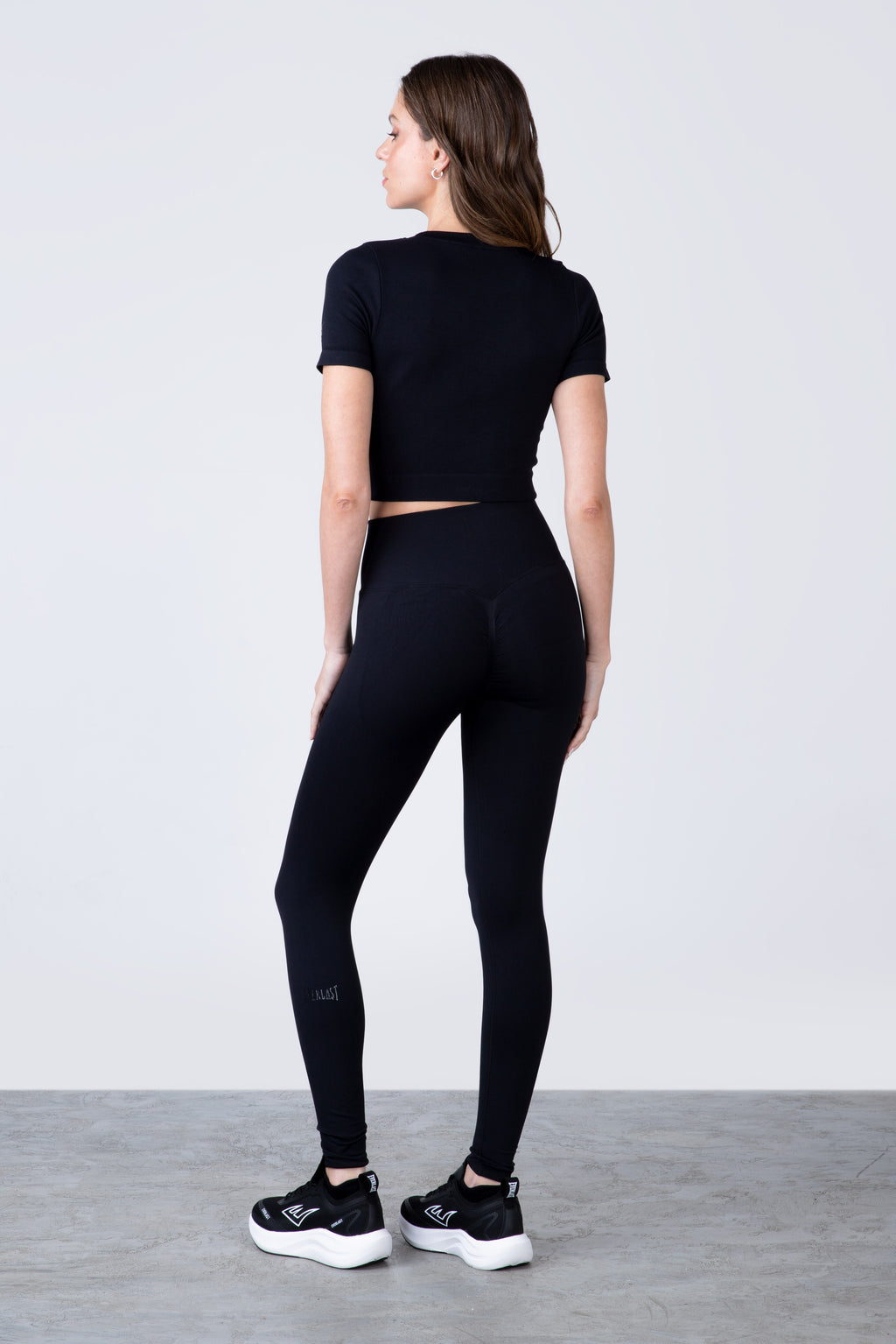 Polera Manga Corta Seamless Prime Negro